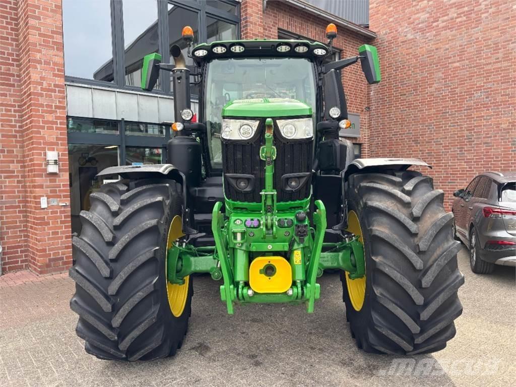 John Deere 6R250 Traktory