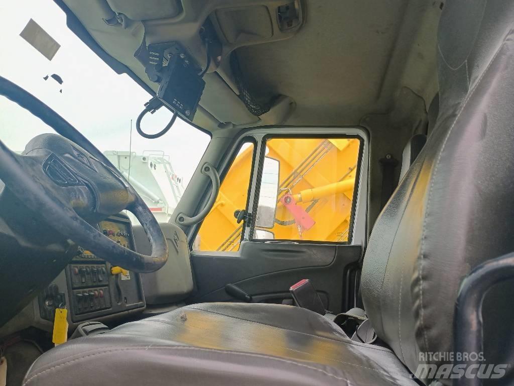 International 7400 Popelářské vozy