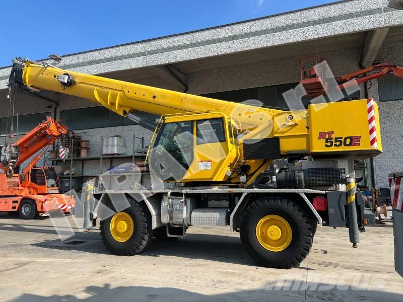Grove RT550E Jeřáby pro těžký terén
