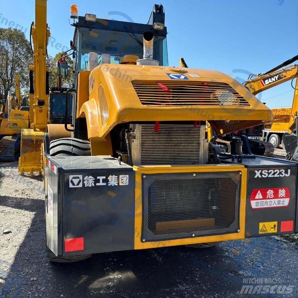 XCMG XS223J Tahačové válce