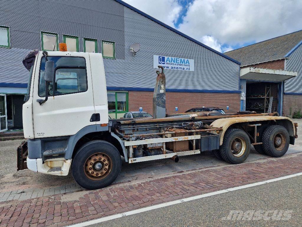 Ginaf M 3232-S Hákový nosič kontejnerů