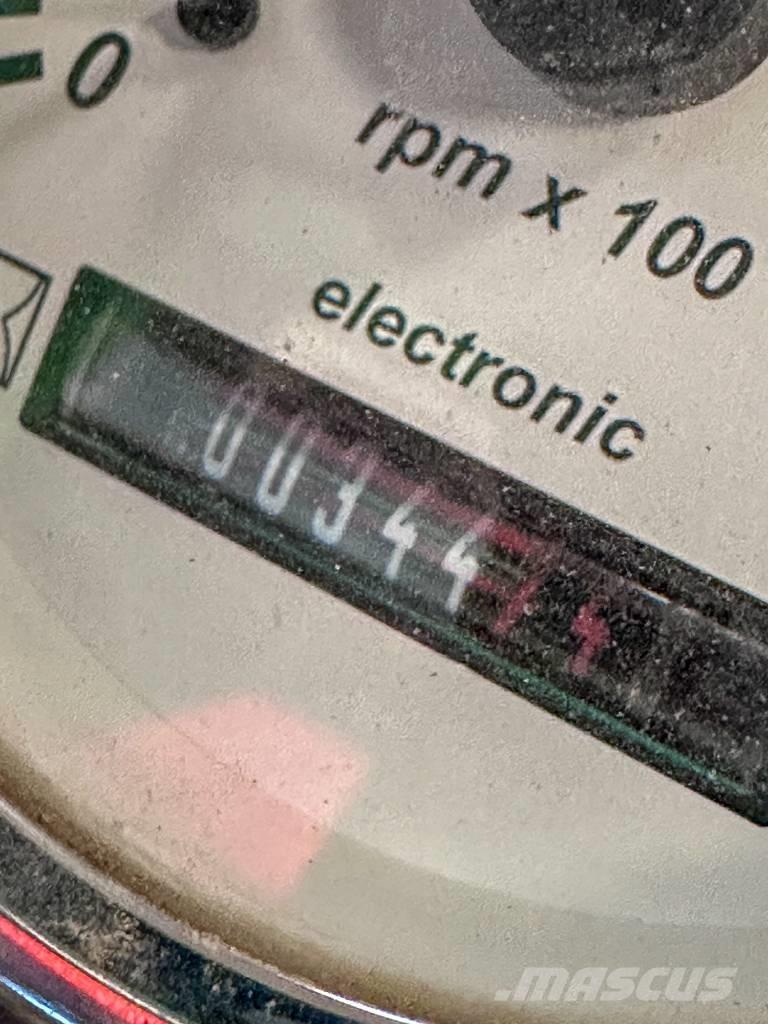 Avant 528 Víceúčelové nakladače