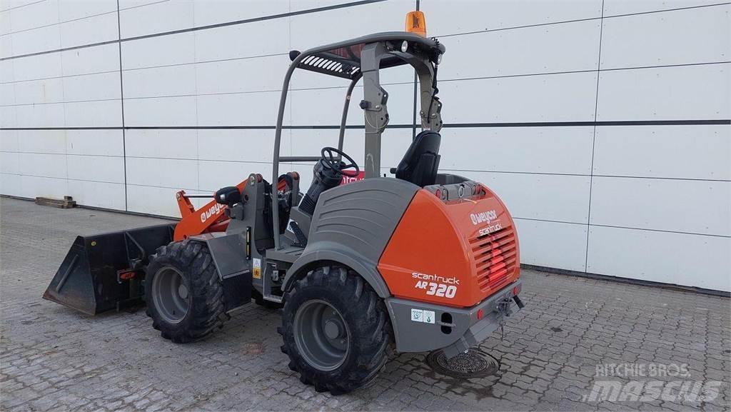 Weycor AR320 Agrar Víceúčelové nakladače