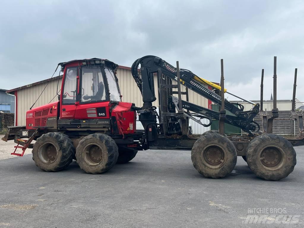 Komatsu 845 Vyvážecí traktory