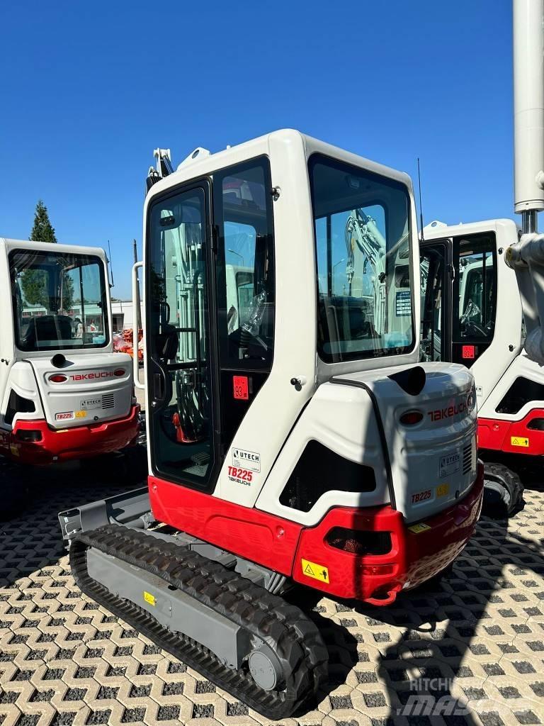 Takeuchi TB225 V3 Mini rýpadla < 7t