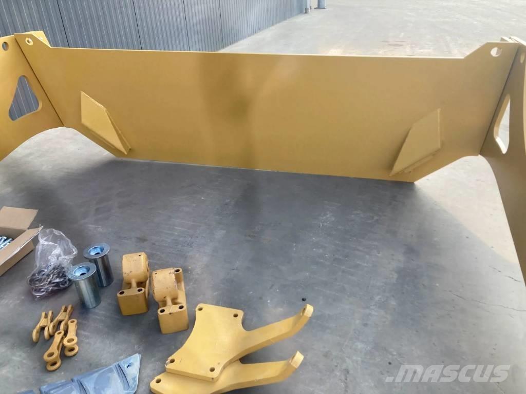 CAT 730 NG Zadní dveře