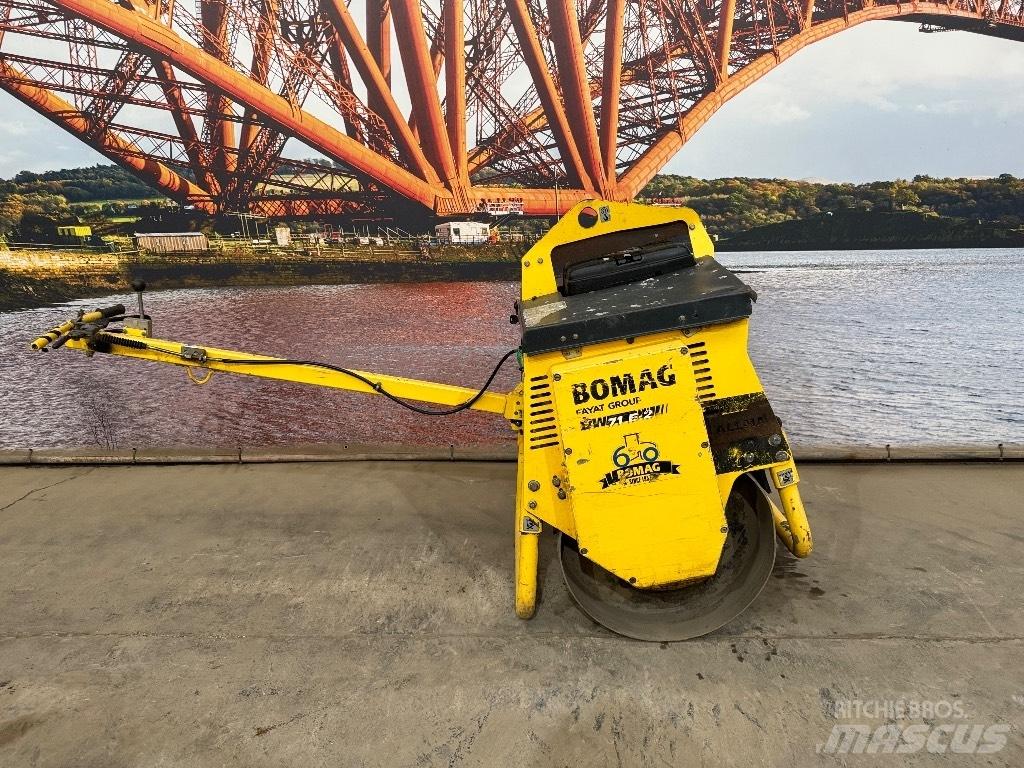 Bomag BW 71 E-2 Tahačové válce