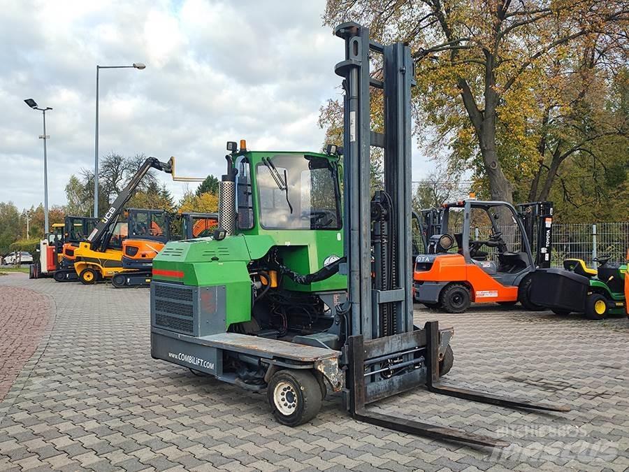 Combilift C4000 4 cestní vysokozdvižné vozíky