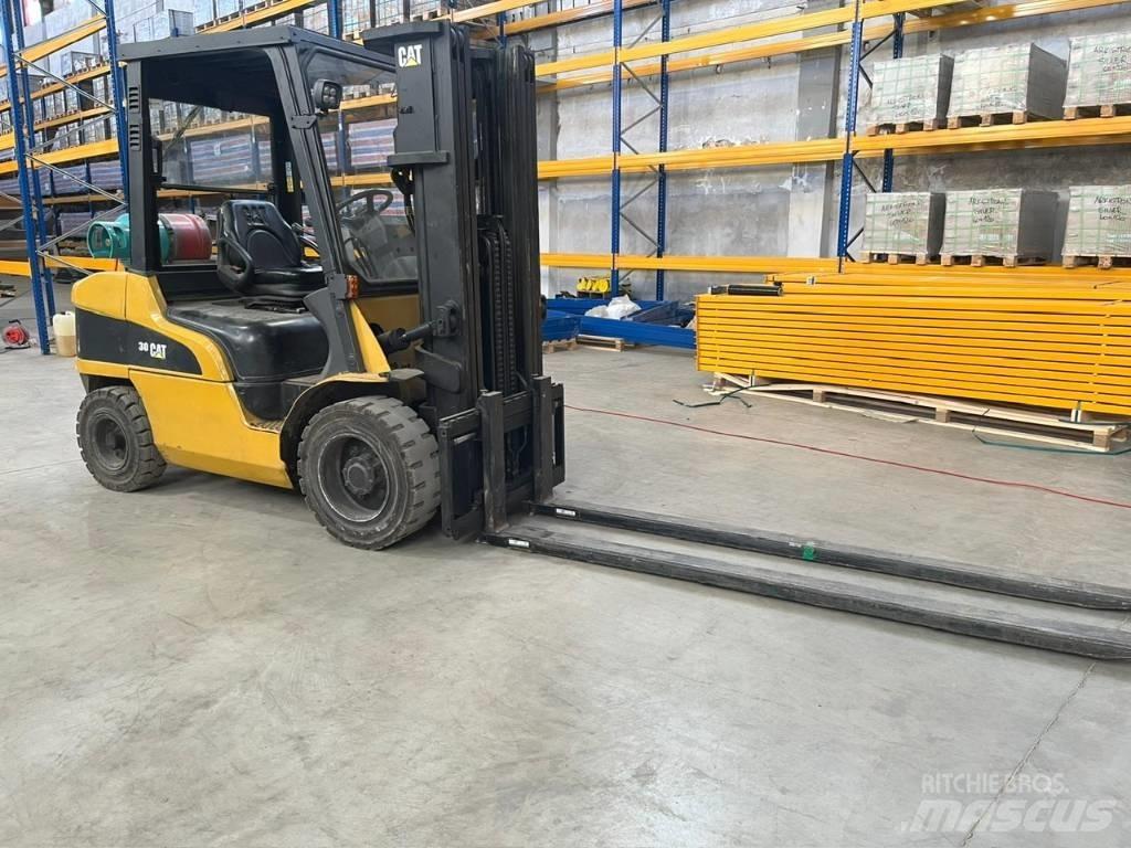 CAT CAT GP30N LPG vozíky