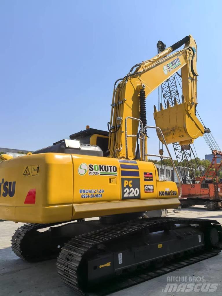 Komatsu PC 220-8 Pásová rýpadla