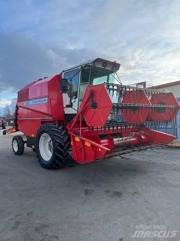 Massey Ferguson 22 Sklízecí mlátičky
