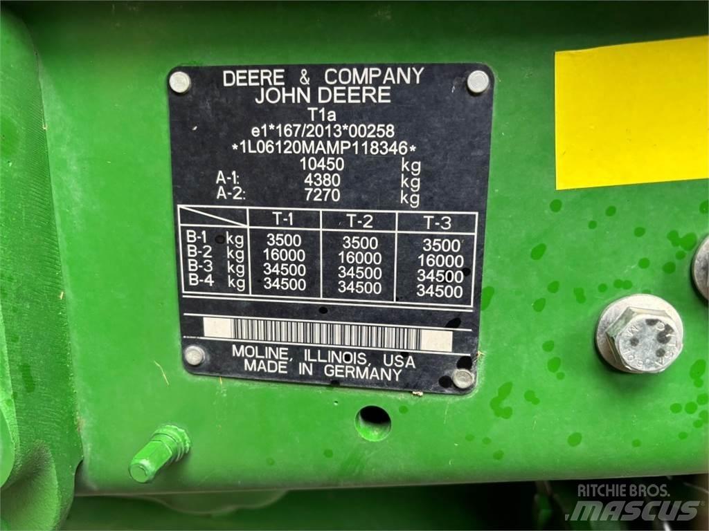 John Deere 6120M Traktory