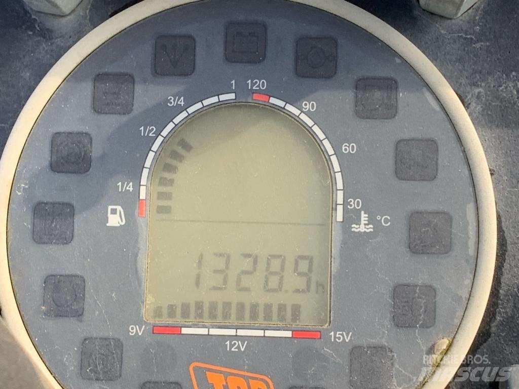 JCB VMT 260 Tandemové válce