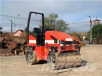 JCB VMT 260 Tandemové válce