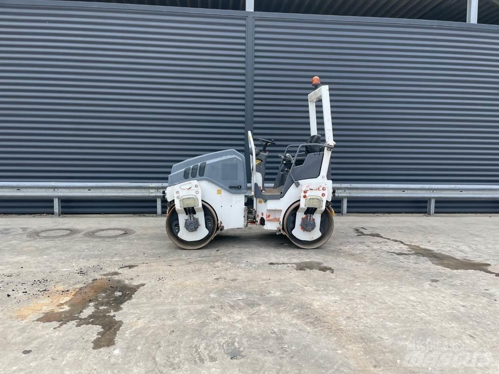 Hamm HD 12 VV Tandemové válce