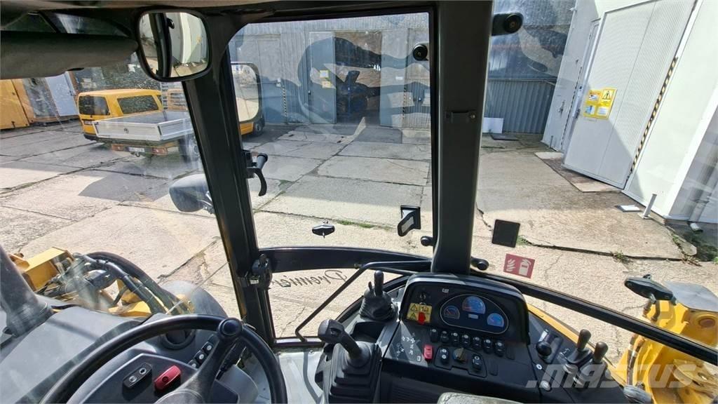CAT 432 E 4X4 Stavebnictví - ostatní