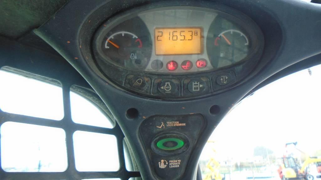 Bobcat T 450 Smykem řízené nakladače