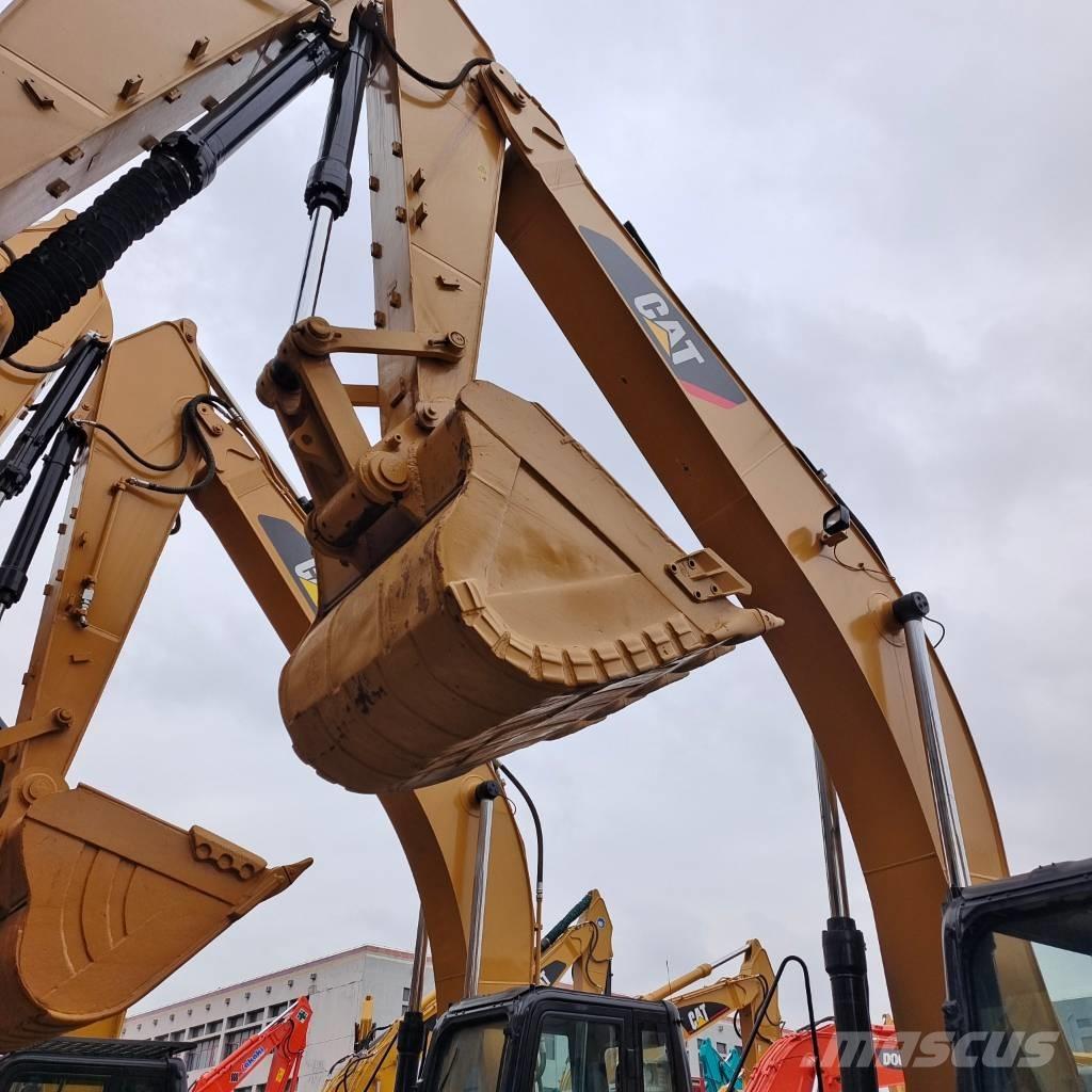 CAT 325 D Pásová rýpadla