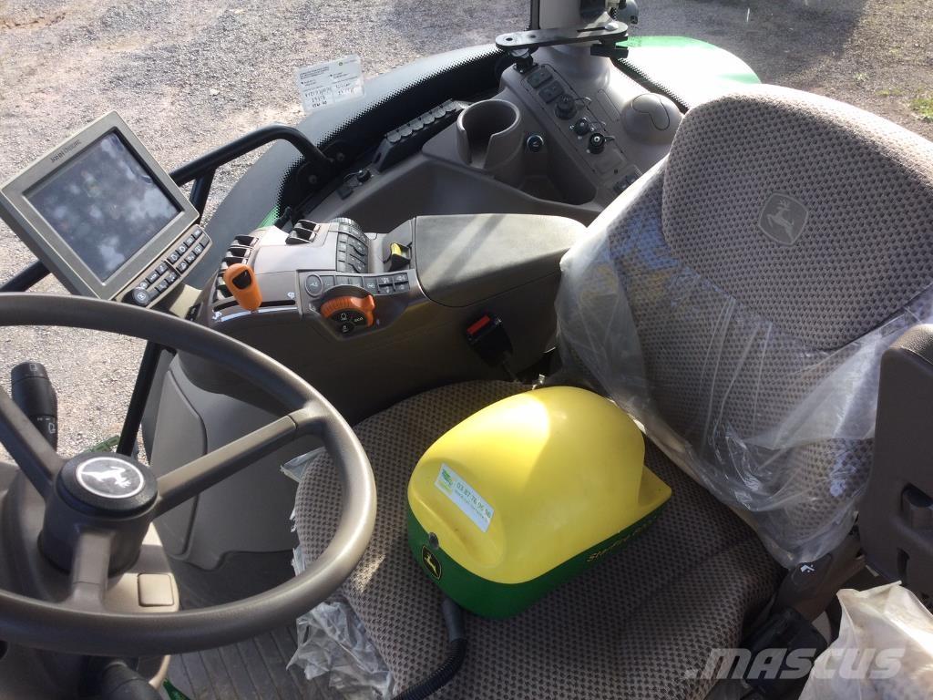 John Deere 6195R Traktory