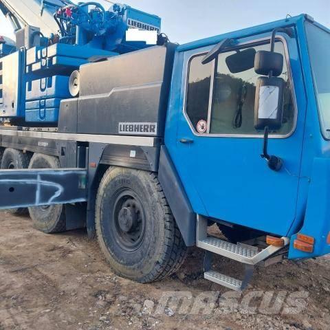 Liebherr LTM 1100 Univerzální terénní jeřáby