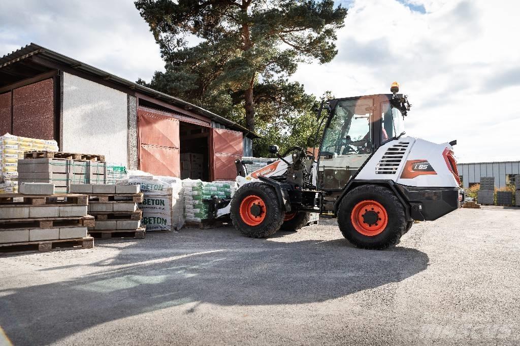 Bobcat L 85 Kolové nakladače