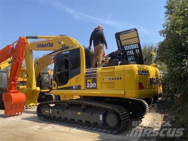 Komatsu PC 220-8 Pásová rýpadla