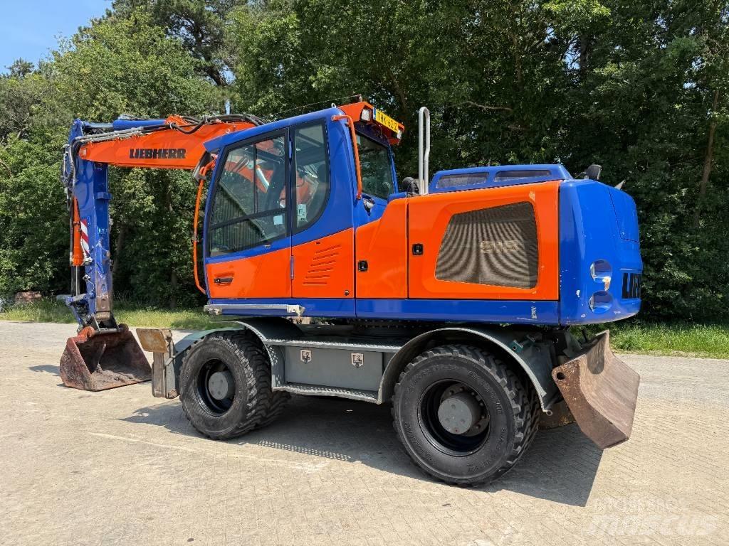 Liebherr A 918 Kolová rýpadla