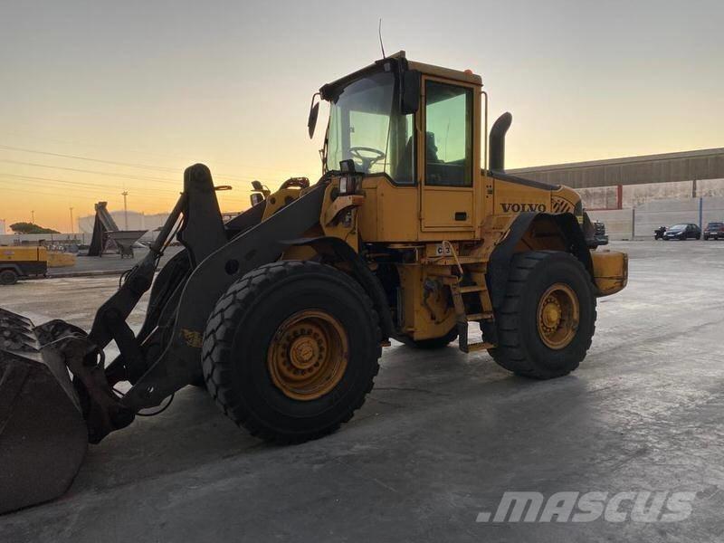 Volvo L 90 E Kolové nakladače