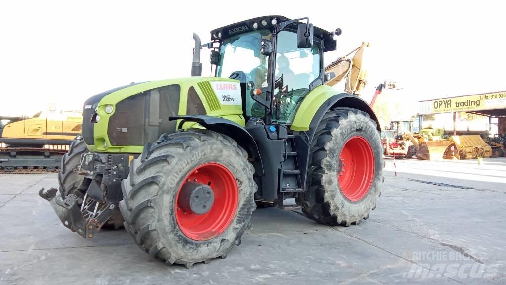 CLAAS Axion 920 Traktory