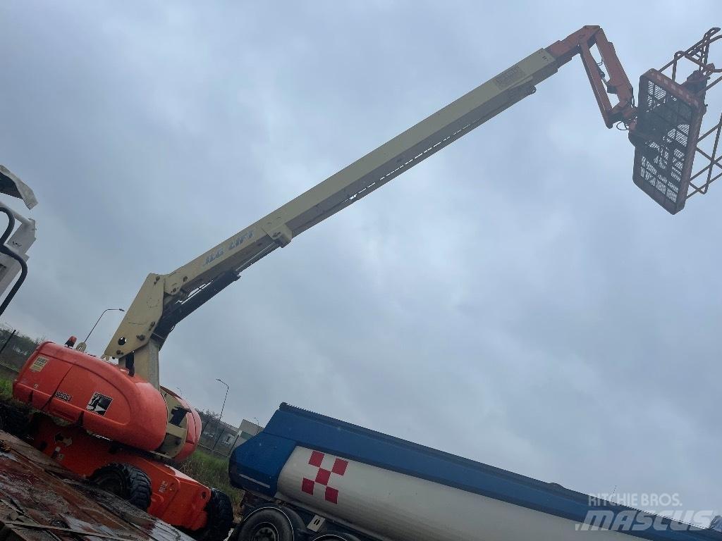 JLG 860 SJ Teleskopické plošiny