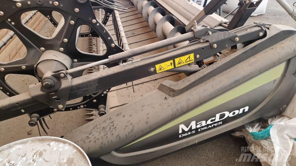 MacDon D 65 Kombajnové hlavice
