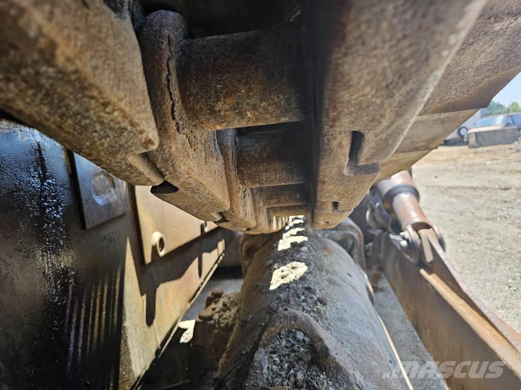 CAT D8L Pásové dozery