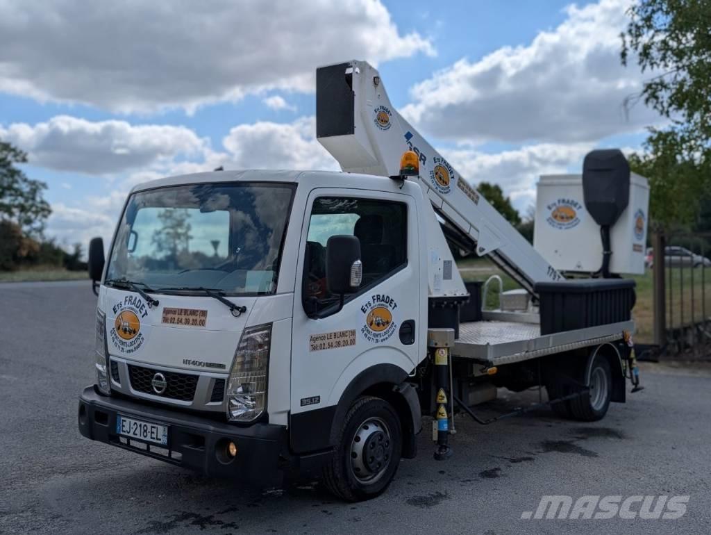 Nissan NT400 Autoplošiny