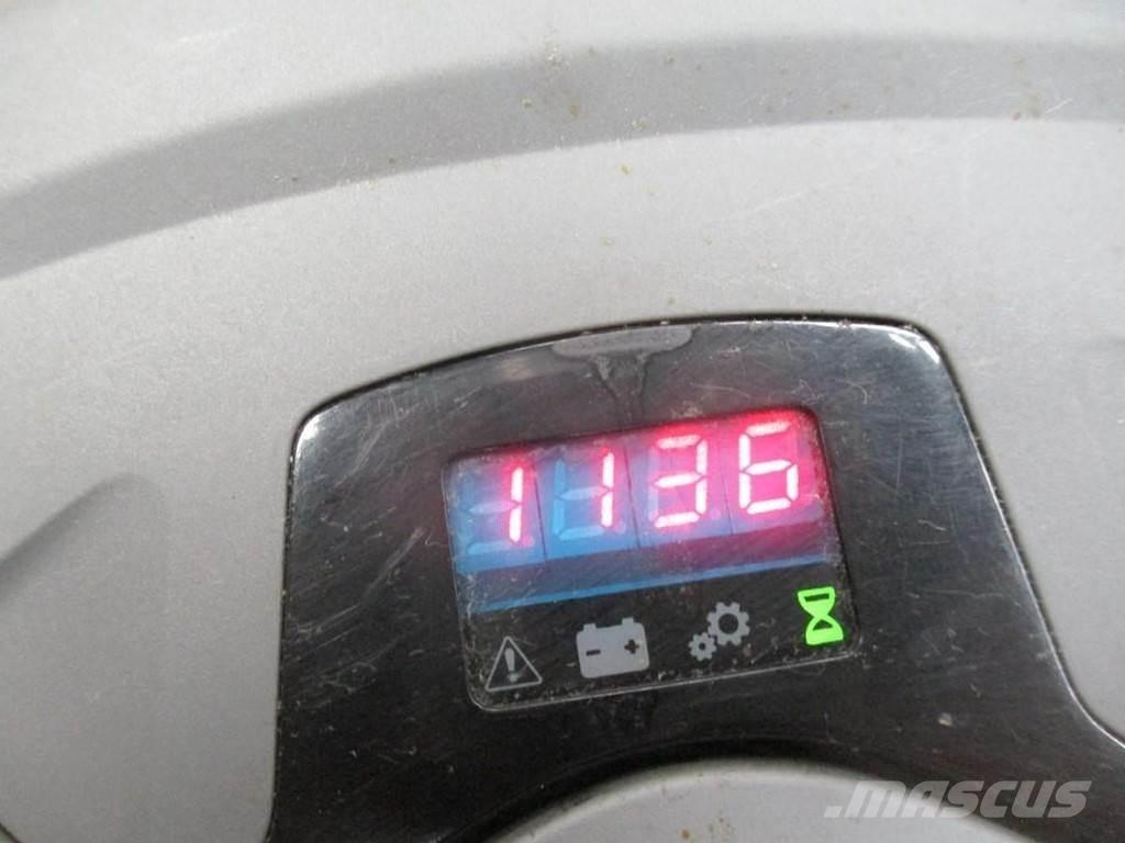 Toyota SWE 120 Ručně vedené vysokozdvižné vozíky