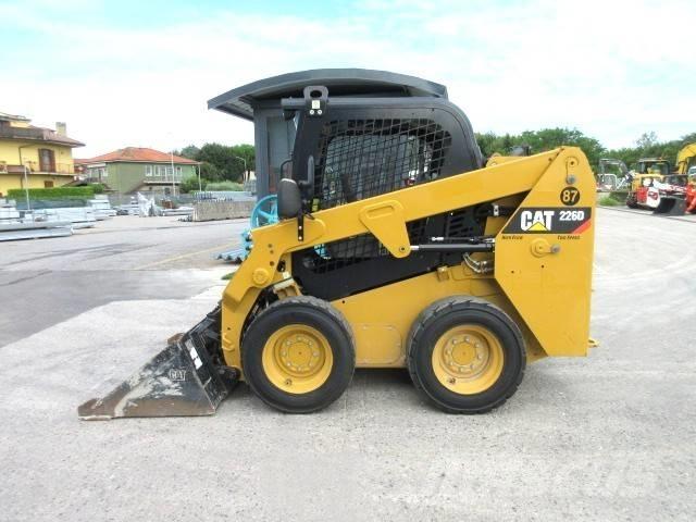 CAT 226 D Smykem řízené nakladače