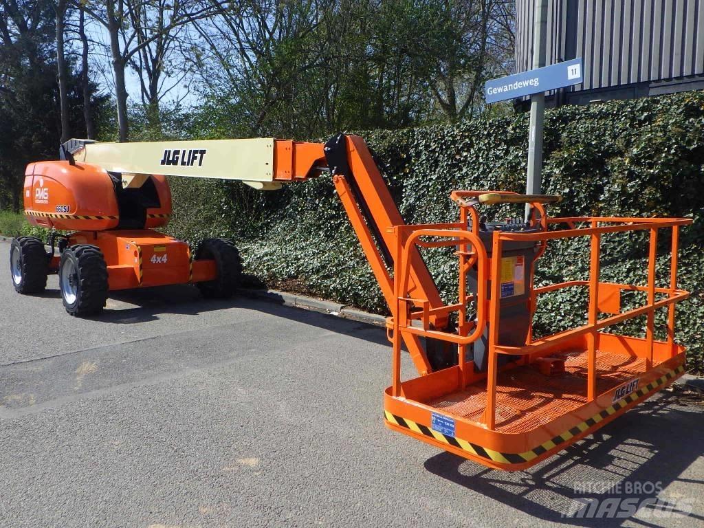 JLG 660SJ Teleskopické plošiny
