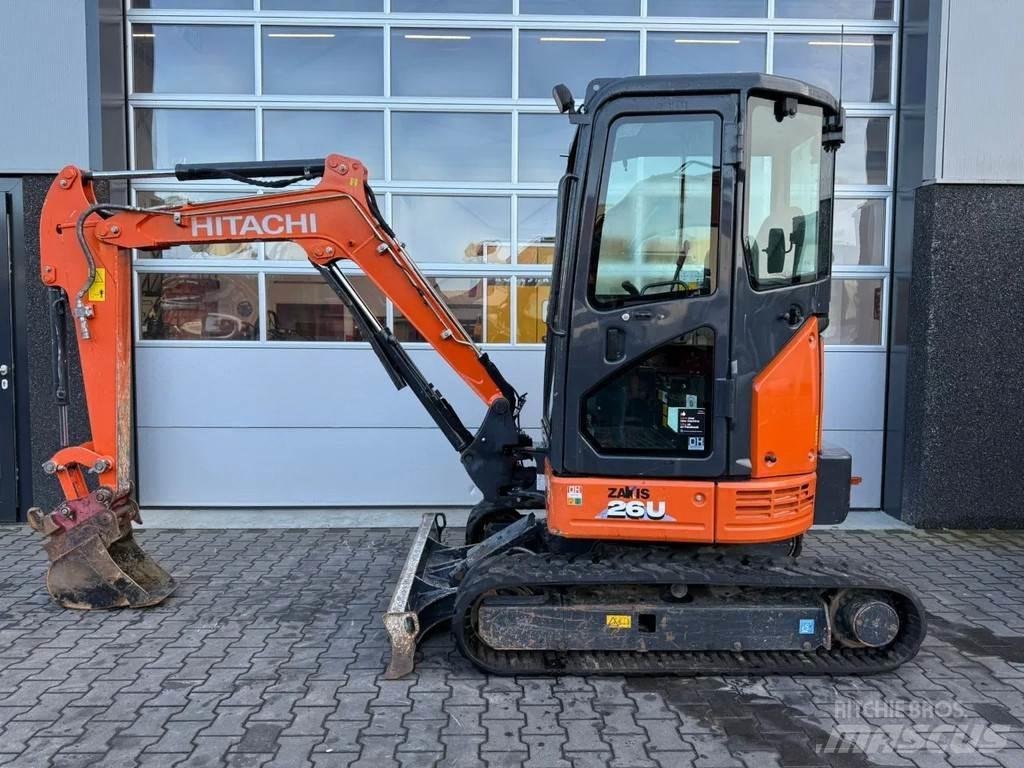 Hitachi ZX26U-6 CR Mini rýpadla < 7t