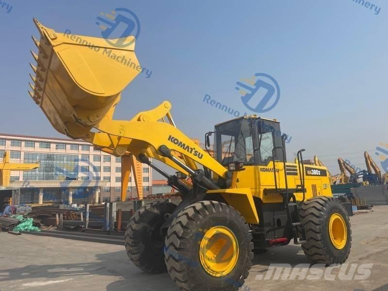 Komatsu WA380 Kolové nakladače