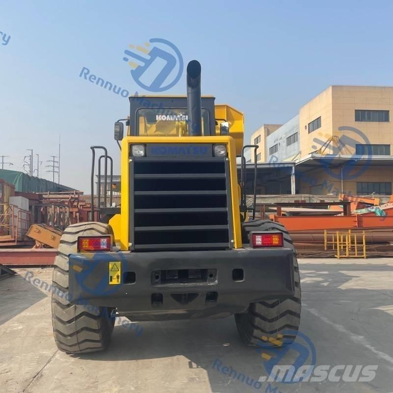 Komatsu WA380 Kolové nakladače