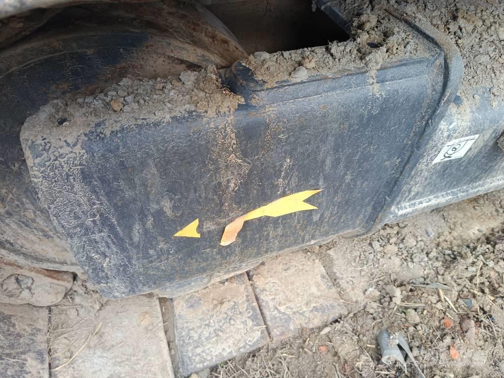 Volvo EC 210 B Pásová rýpadla