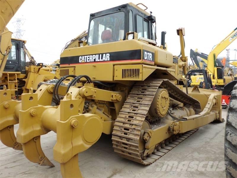 CAT D 7 R Pásové dozery