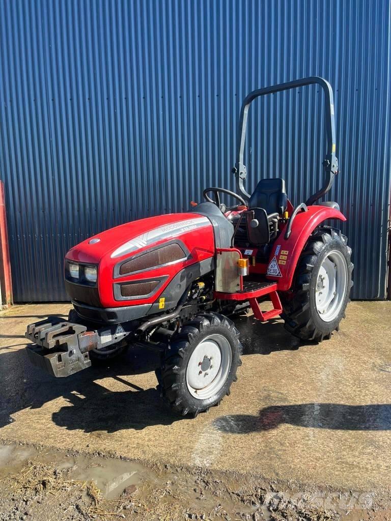 McCormick X10.30M Kompaktní traktory