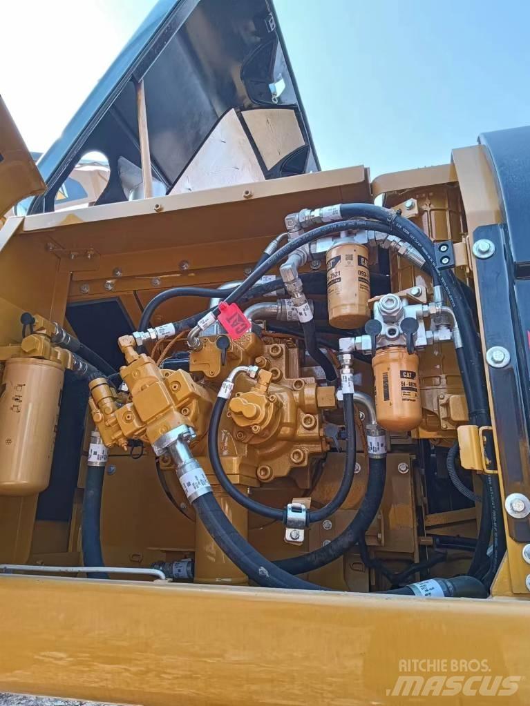 CAT CAT336D2 Pásová rýpadla
