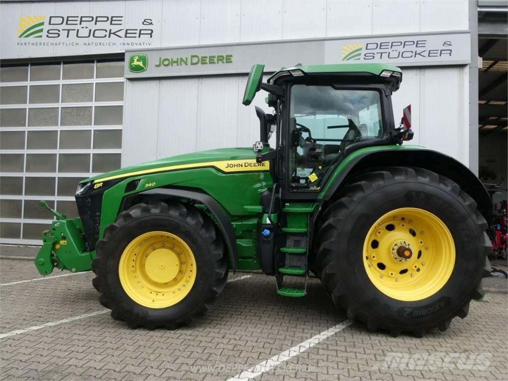John Deere 8R 340 Traktory