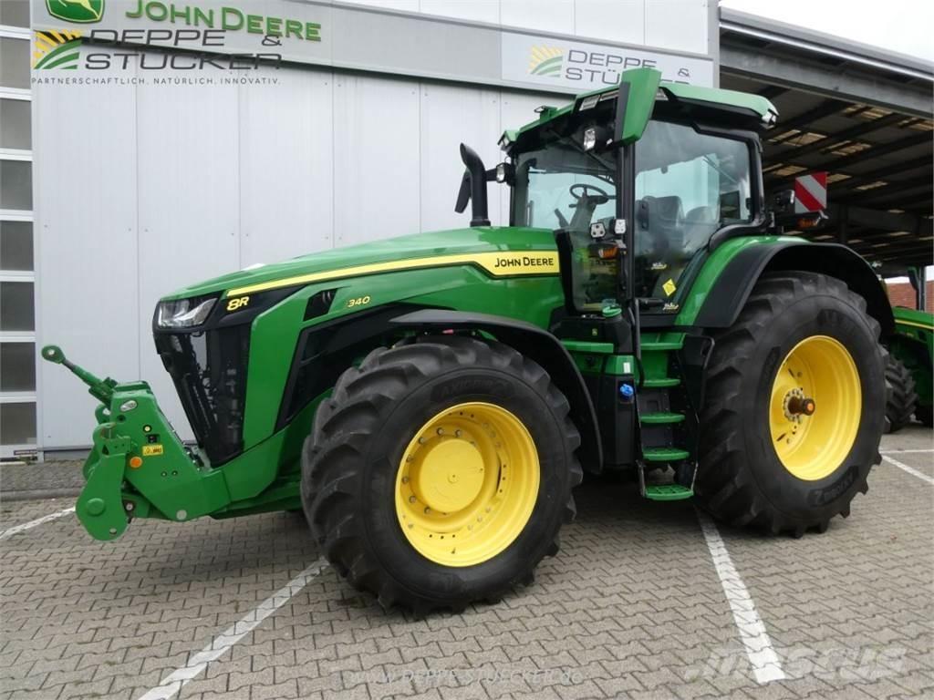 John Deere 8R 340 Traktory