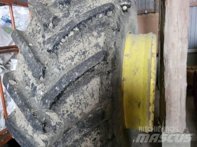 Trelleborg 650/85-38 Pneumatiky, kola a ráfky