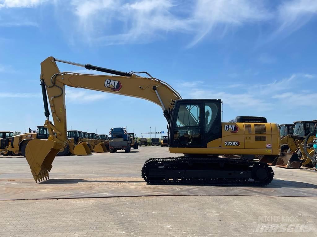 CAT 323D3 Speciální bagry