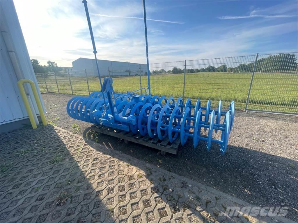 Lemken Diamant 16 Oboustranné pluhy