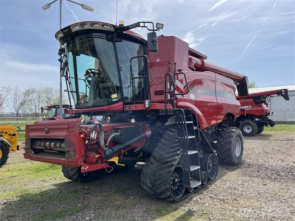 Case IH AF 7240 Sklízecí mlátičky