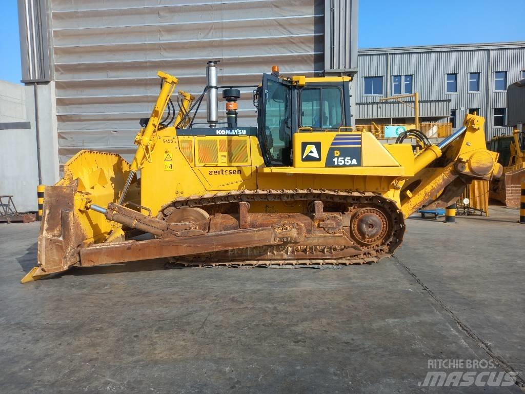 Komatsu D155A-6R Pásové dozery